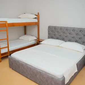 Central Hostel Hostal Shkodër