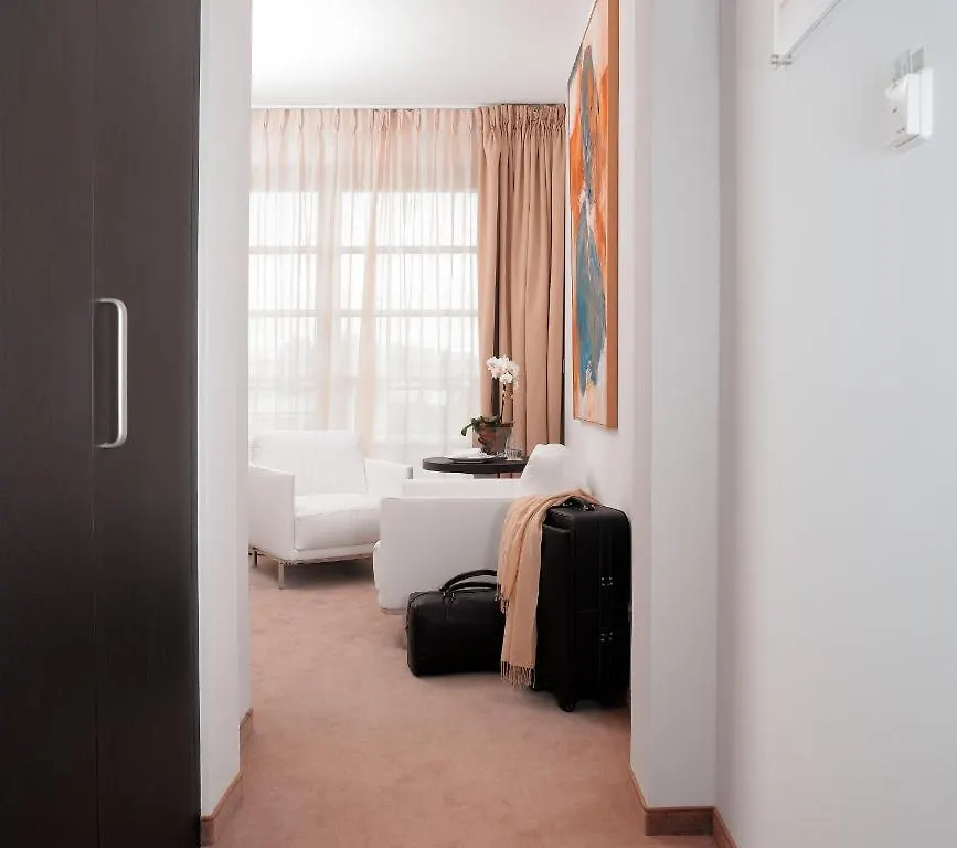 Hotel Alzinn Hesperange 4*,  Luksemburg